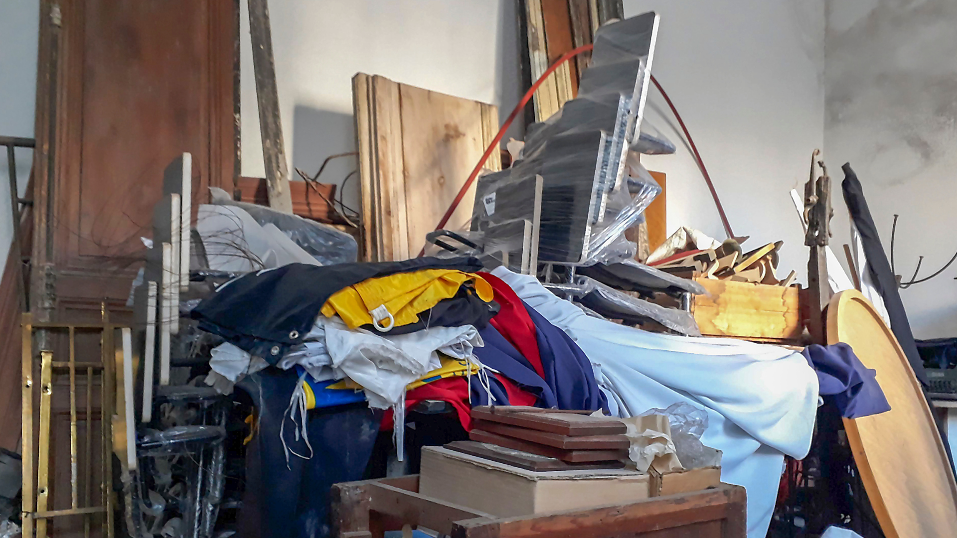 Hoarding Cleaning Services